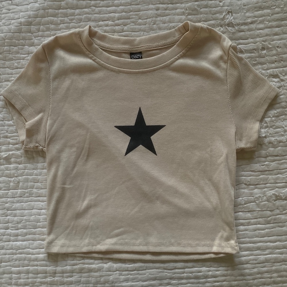 Star Graphic Crop Baby Tee